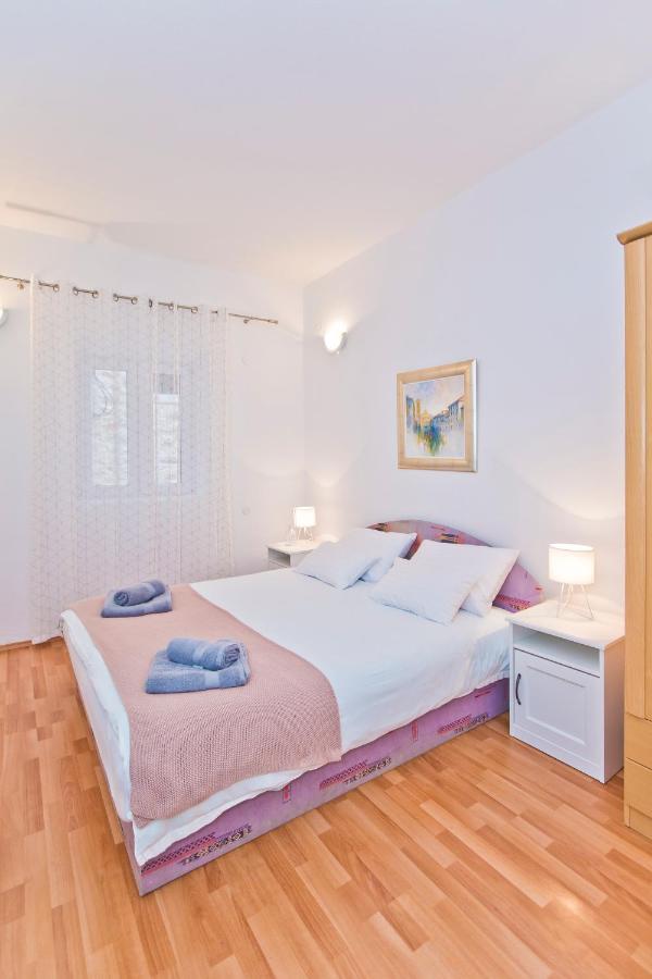Apartman Toma Διαμέρισμα Χβαρ Εξωτερικό φωτογραφία